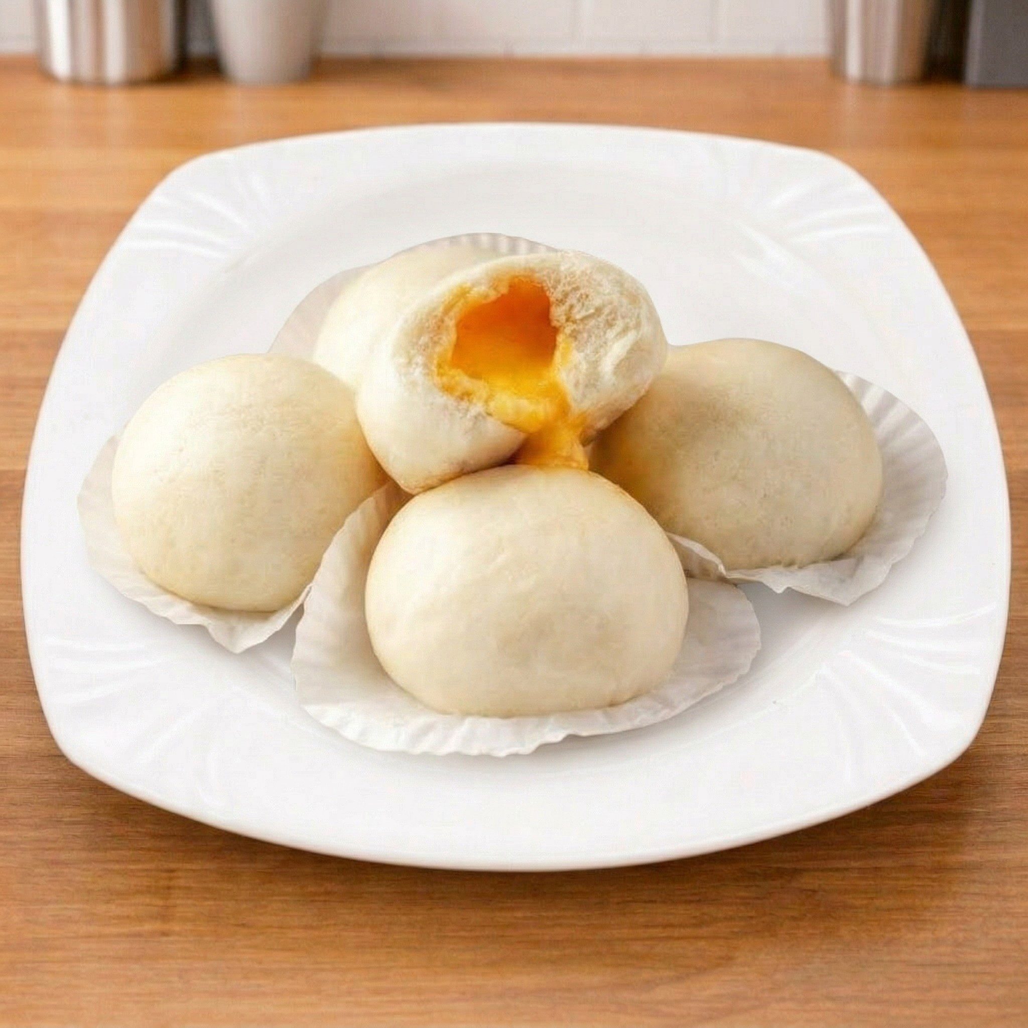 Egg Custard Bun (3).