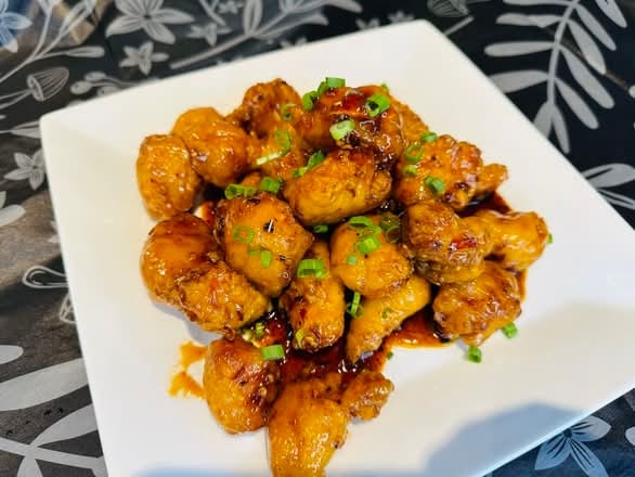 General Tso's Chicken (Combo).